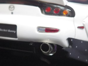 画像8: メイクアップ アイドロン マツダ ロケットバニー サバンナ RX-7(FD3S) WHITE