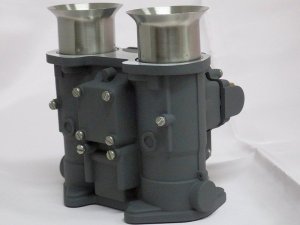 画像5: AUTOart AAD Carburetor Salt&Pepper Shaker(Short)