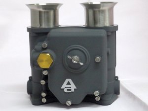 画像4: AUTOart AAD Carburetor Salt&Pepper Shaker(Short)