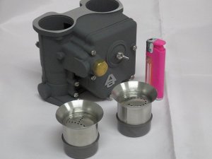 画像8: AUTOart AAD Carburetor Salt&Pepper Shaker(Short)