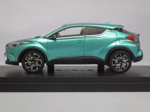 画像5: EBBRO TOYOTA C-HR Radiant Green Met