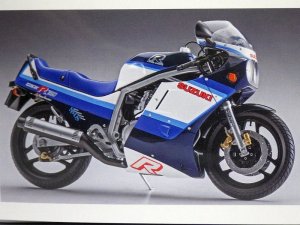 画像5: ハセガワ スズキGSX-R750(G)(GR71G) 1986 プラスチックモデル