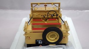 画像4: 京商 トヨタ ランドクルーザーBJ BEIGE フル開閉モデル