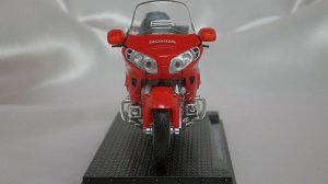 画像2: PAO FENG(kyosho) ホンダ ゴールドウィング 2004 RED