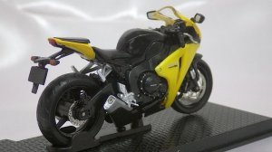 画像3: PAO FENG(kyosho) HONDA CBR1000RR 2008 YELLOW/BLACK