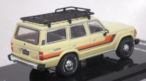 画像3: INNO MODELS トヨタ ランドクルーザー FJ60 DESERT BEIGE