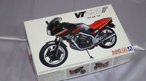 画像1: アオシマ ホンダ VT250F MC08 '84  ザ・バイク22