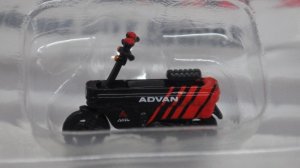 画像8: INNO MODELS ホンダ シティー ターボII"アドバン"  アドバンカラーのモトコンポ付き