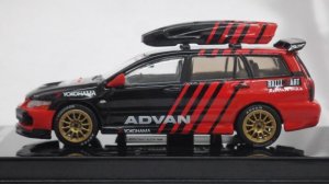画像5: INNO MODELS 三菱 ランサー エボIX ワゴン "アドバン" ルーフボックス付き BLACK/RED