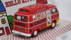 画像3: ターマックワークスxシュコー VW TypeII(T2) Hello Kitty Capsule School Bus RED