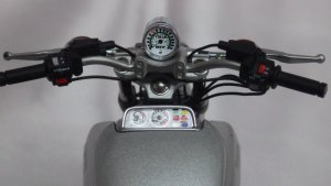 画像7: ミニチャンプス ヤマハ Vmax 1993 SILVER.MET