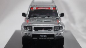 画像2: INNO MODELS ミツビシパジェロ エヴォリューション"ラリーアート" SILVER