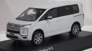 画像1: kyosho MITSUBISHI Delica D:5 WHITE