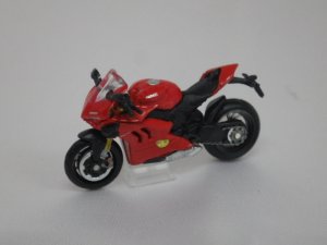 画像7: MINI GT ドカティ パニガーレ V4 S w/Ducati Girl RED