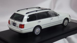 画像3: MARK43 TOYOTA CROWN ESTATE3.0 ROYAL SALOON White Pearl Crystal Shine