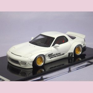 画像: メイクアップ アイドロン マツダ ロケットバニー サバンナ RX-7(FD3S) WHITE