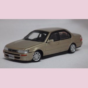 画像: BM CREATIONS トヨタ カローラ AE100 1996(RHD) Champagne Gold