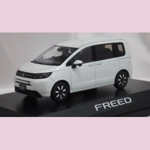 画像: HOBBY JAPAN HONDA FREED Platinum White Pearl