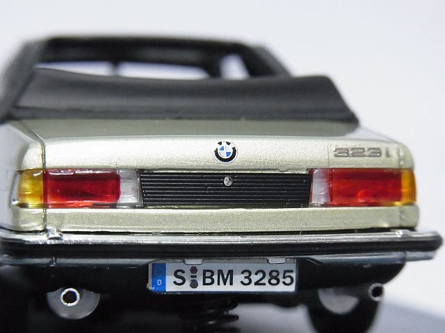 画像: ネオ BMW 323i (E21)バウアーコンバーチブル 1979 GOLD
