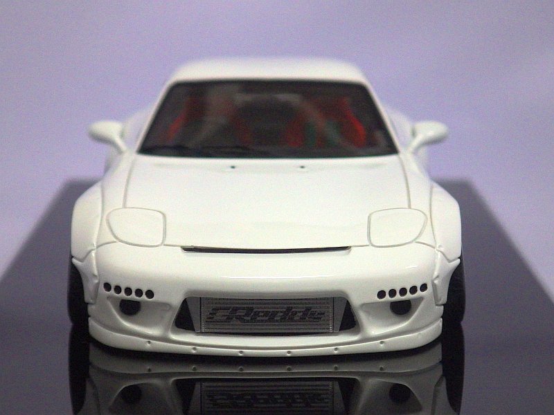 メイクアップ アイドロン マツダ ロケットバニー サバンナ RX-7(FD3S