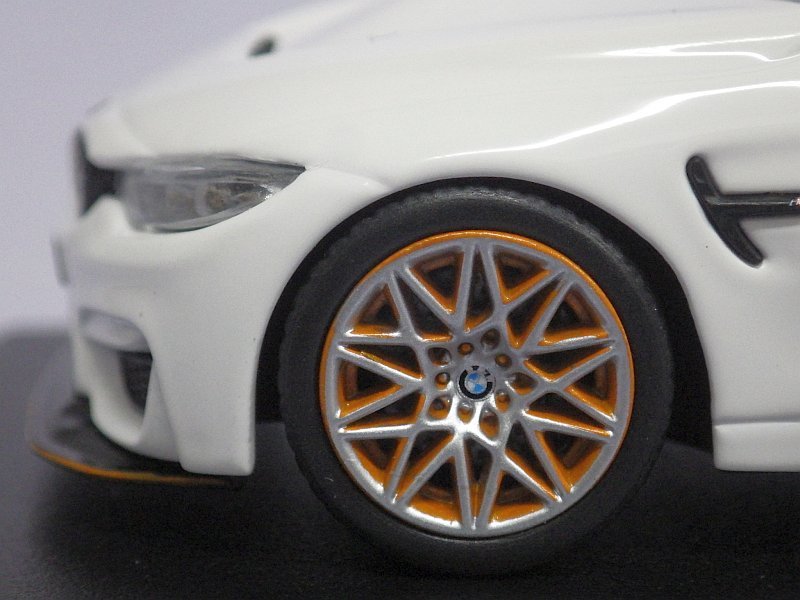 ミニチャンプス BMW M4 GTS 2016 WHITE with orange wheels - Tada