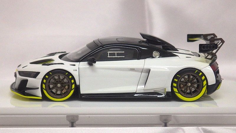 MAKE UP EIDOLON AUDI R8 LMS GT2 GoodWood Festival of Speed WHITE 