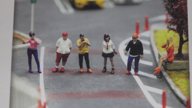 画像2: TARMAC WORKS AMERICAN DIORAMA Figures Car Meet 1