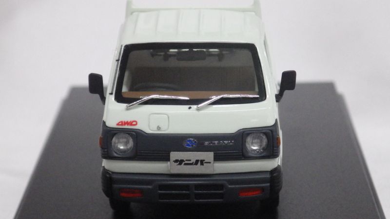 安く 買う に は スバル サンバー トラック 4WD 1980 ホワイト （1/43