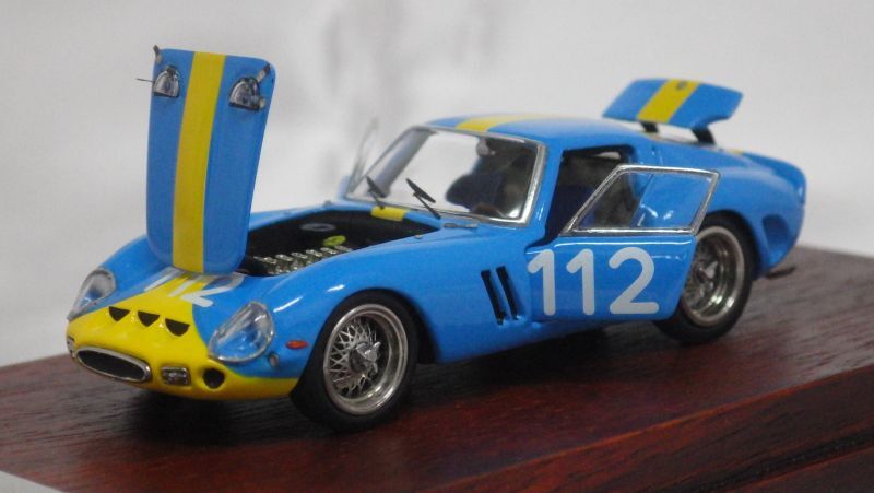 画像1: Ignition Model PGM FERRARI 250 GTO #112 Japan Exclusive Blue/Yellow