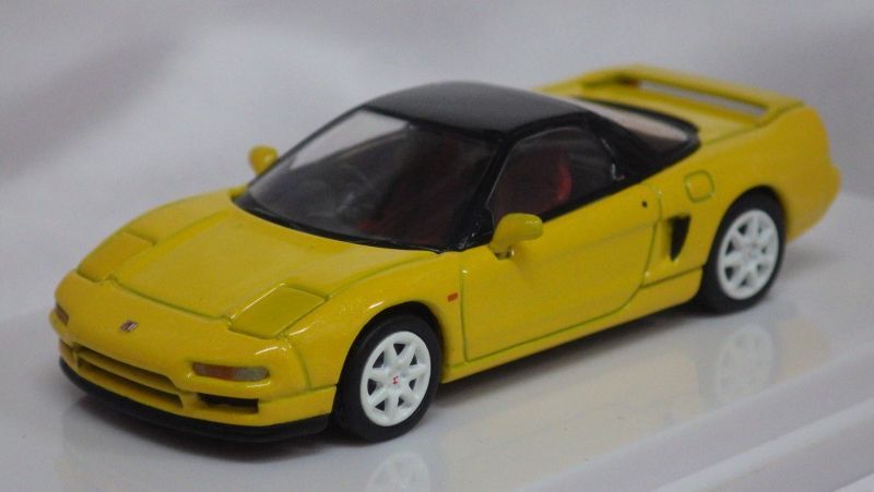 画像1: HOBBY HONDA NSX(NA1) TypeR 1994 with Engine Display model TypeR 30th Anniversary Indy Yellow Pearl