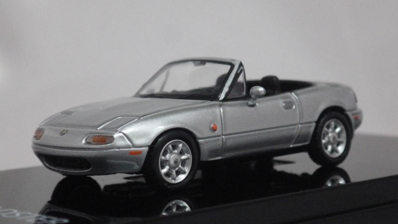 画像1: HOBBY JAPAN MAZDA EUNOS ROADSTER(NA6CE) with Tonneau Cover Silverstone Metallic