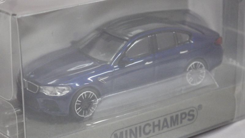 画像1: ミニチャンプス BMW M5 2018 BLUE.MET