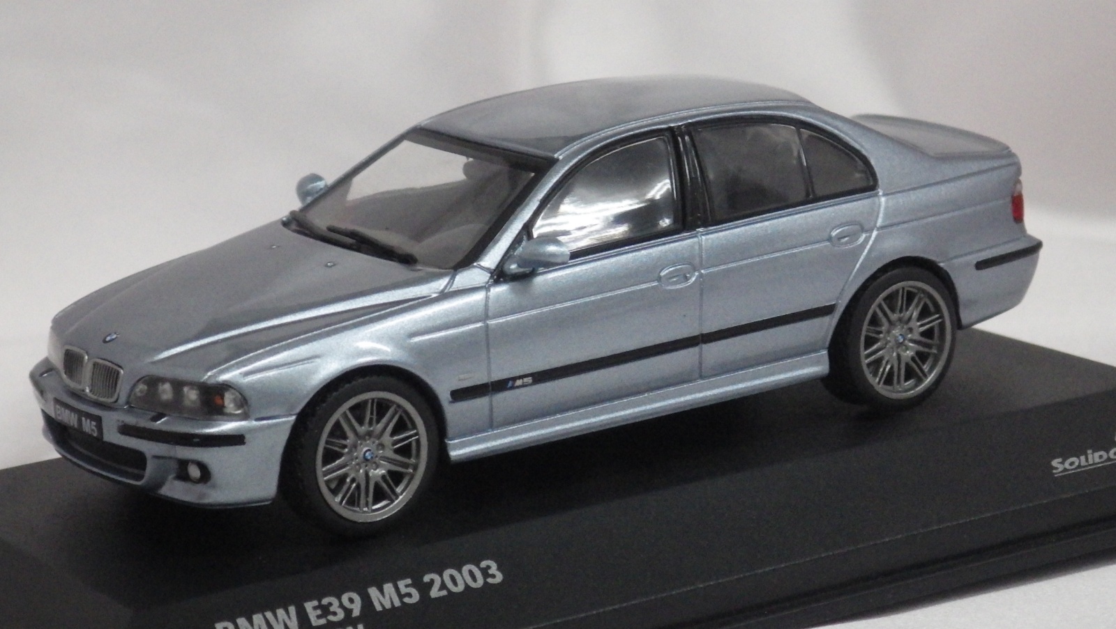 画像1: ソリド BMW E39 M5 2003 5.0 V8 32V SILVER WATER BLUE