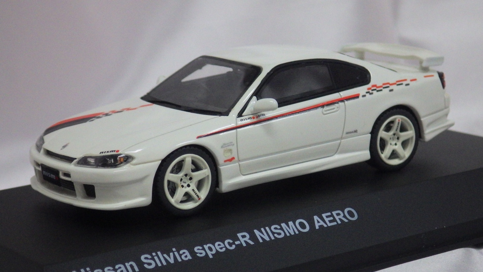 画像1: 京商 日産シルビア S15 spec-R ニスモ AERO WHITE