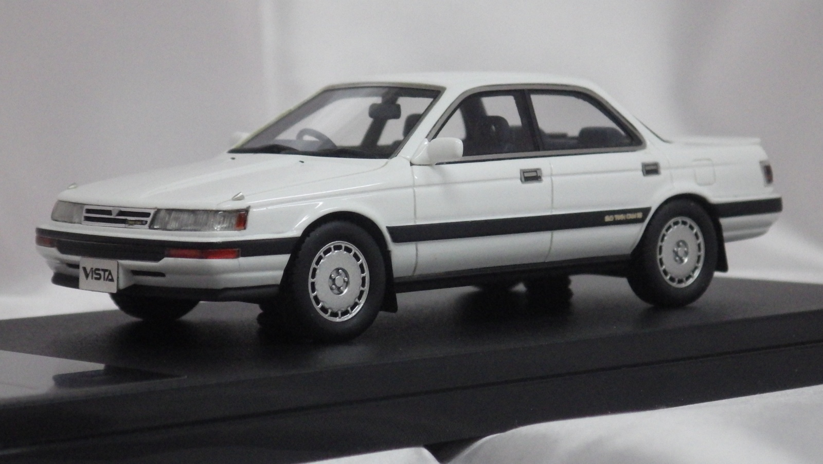 画像1: Hi-Story TOYOTA VISTA HARDTOP 2000GT(1987) SUPER WHITE II